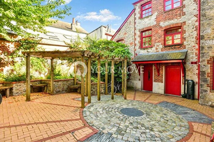 Flat To Rent In Looe Street, Plymouth, PL4