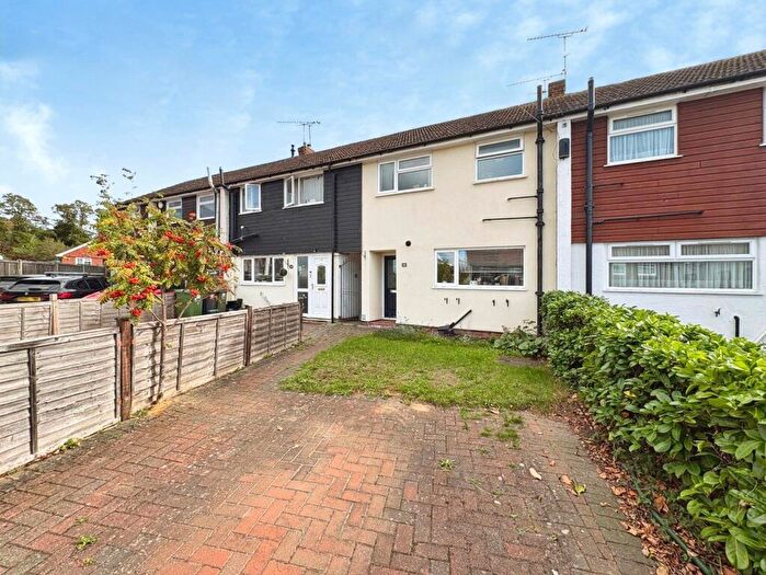 2 Bedroom Terraced House For Sale In Ewins Close, Ash, Surrey, GU12