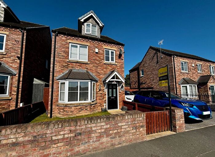 4 Bedroom Detached House For Sale In Green Lane, Garforth, Leeds, LS25