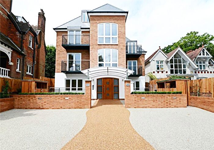 3 Bedroom Flat To Rent In Parson Street, London, NW4