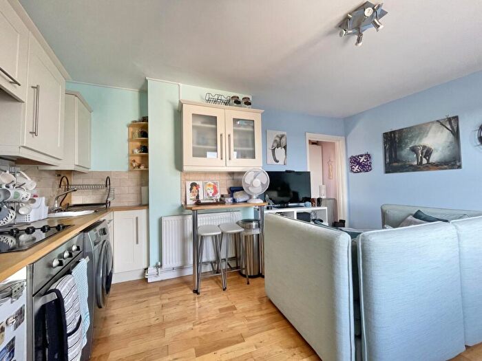 1 Bedroom Flat For Sale In Church Road, St Thomas, EX2