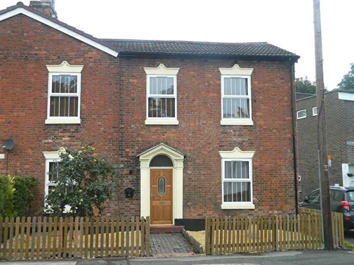 2 Bedroom Flat To Rent In Crewe Road, Wheelock, CW11