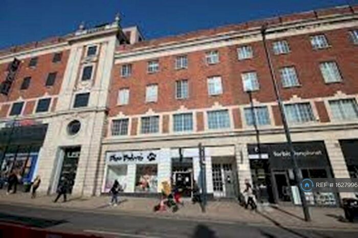 1 Bedroom Flat To Rent In The Headrow, Leeds, LS1