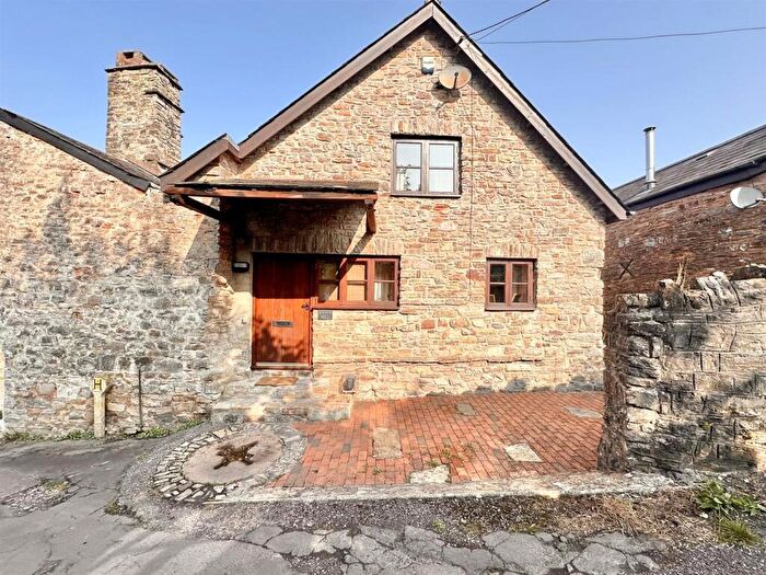 3 Bedroom House For Sale In Mill Head, Bampton, Tiverton, EX16
