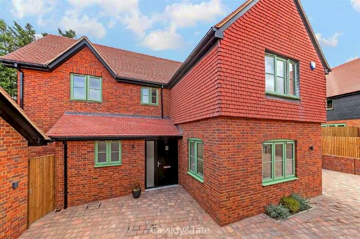 4 Bedroom Detached House To Rent In New Ground Road, Aldbury, Tring, HP23