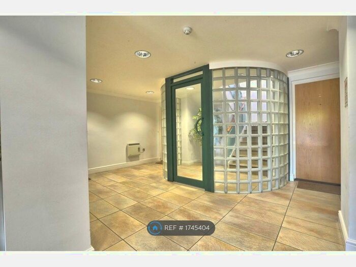 2 Bedroom Flat To Rent In Mulgrave Court, Cambridge, CB1