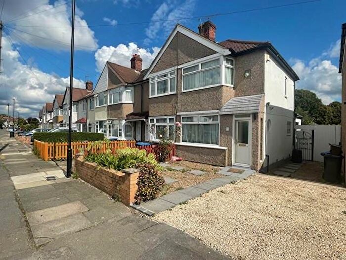 2 Bedroom House To Rent In St. Edmunds Road, Edmonton, London, N9