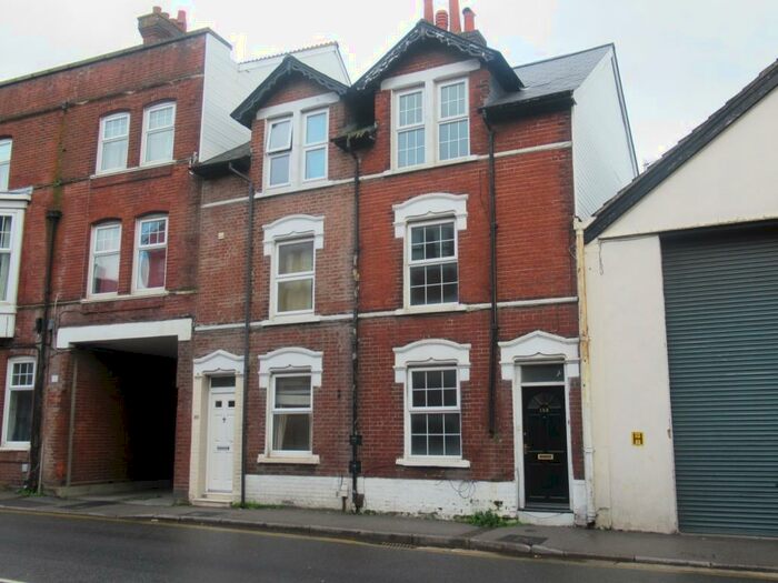 3 Bedroom Town House To Rent In Castle Street, Salisbury, Wiltshire, SP1