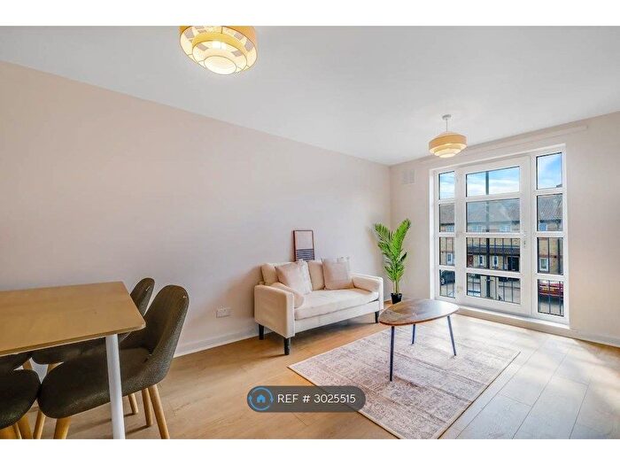 3 Bedroom Flat To Rent In Knoyle St, London, SE14
