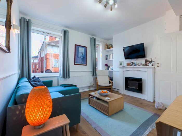 2 Bedroom Flat For Sale In Cherry Garden House, Cherry Garden Street, SE16