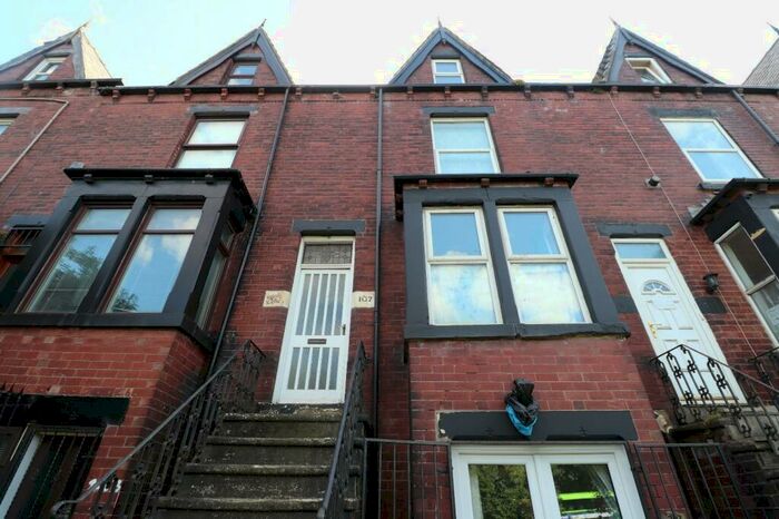 1 Bedroom Flat To Rent In Stanningley Road, Leeds, West Yorkshire, LS12