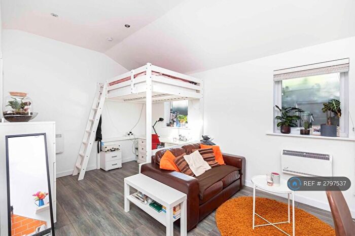 Studio To Rent In Knyveton Road, Bournemouth, BH1