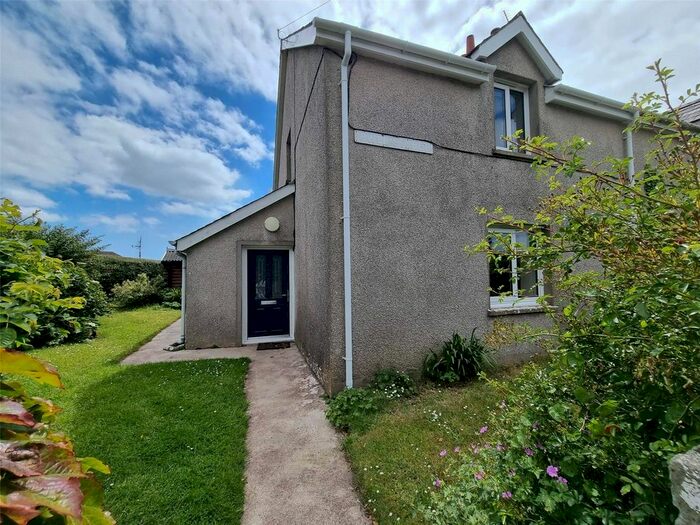 2 Bedroom Semi-Detached House For Sale In Pwll Street, Castlemartin, Pembroke, SA71