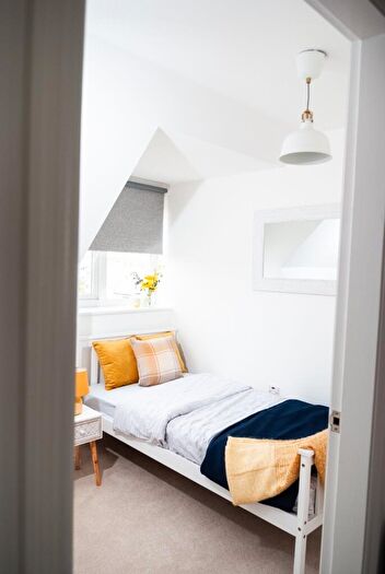 2 Bedroom Flat To Rent In Romney Avenue, Bristol, BS7