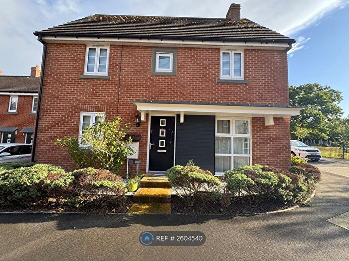 3 Bedroom Detached House To Rent In Miles Road, Basingstoke, RG24
