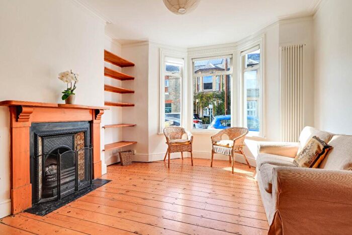 3 Bedroom Terraced House For Sale In Mawson Road, Cambridge, CB1