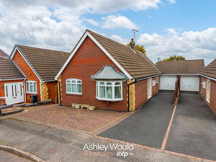 2 Bedroom Bungalow For Sale In Twickenham Court, Stourbridge, DY8