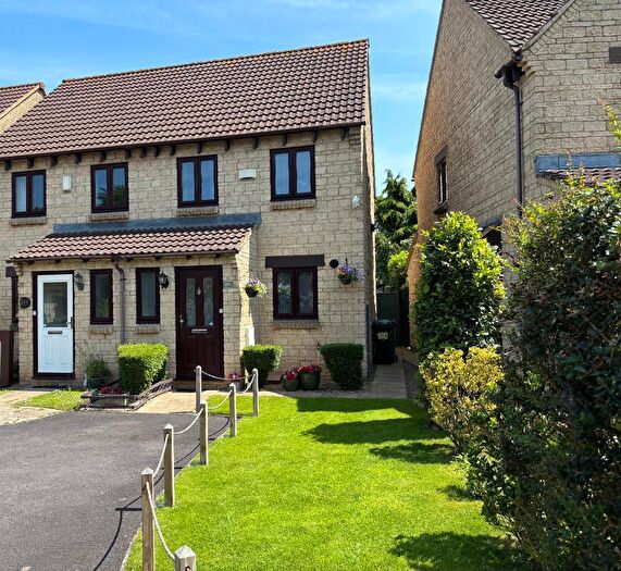 3 Bedroom House For Sale In Bromley Heath Road, Downend, Bristol, BS16