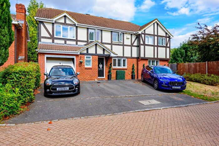 4 Bedroom House To Rent In Stonebridge Field, Eton, SL4