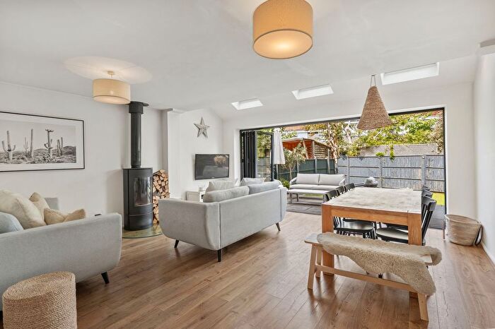 4 Bedroom Terraced House For Sale In Pleasant Place, Hersham Village, KT12