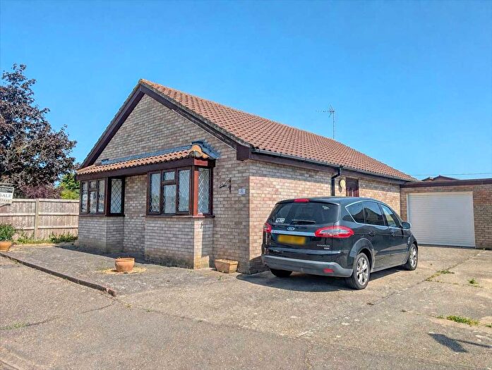 3 Bedroom Bungalow For Sale In Hall View Road, Great Bentley, CO7