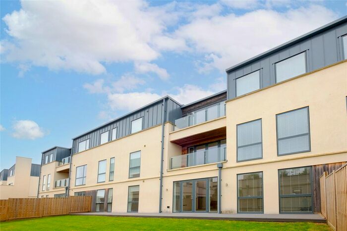 2 Bedroom Flat To Rent In Granville Road, Bath, BA1