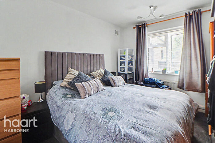 1 Bedroom Maisonette For Sale In Cromwell Lane, Northfield, B31