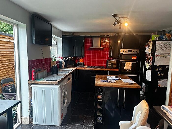 4 Bedroom End Terrace House For Sale In Berrylands, Orpington, Kent, BR6
