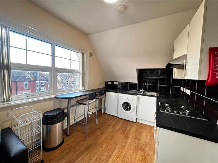 2 Bedroom Flat To Rent In Salisbury Apartments, Festing Road, Southsea, PO4