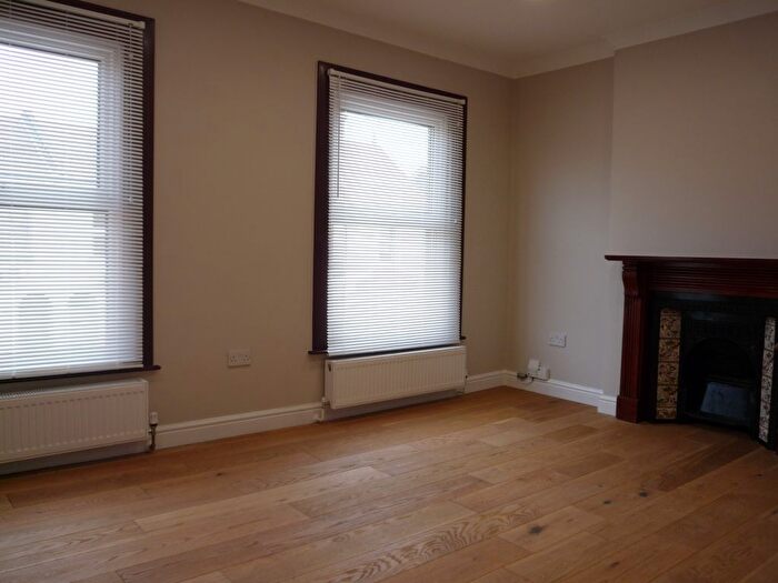 2 Bedroom Property To Rent In Arundel Road, Croydon, CR0