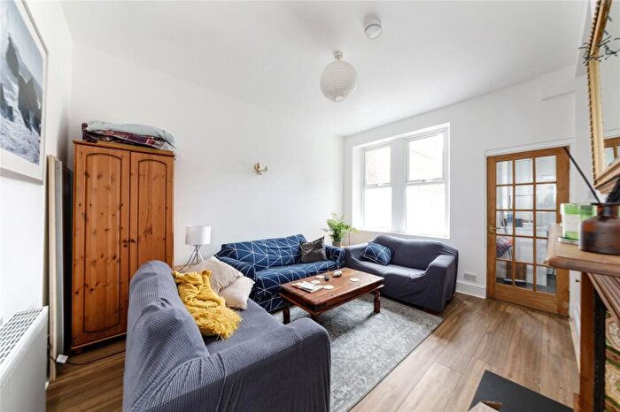 2 Bedroom Apartment To Rent In Lavender Gardens, West Jesmond, Newcastle Upon Tyne, NE2