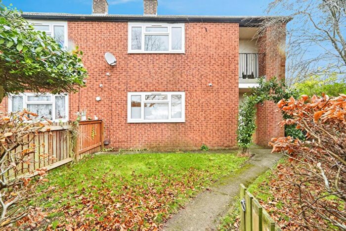 1 Bedroom Flat For Sale In Tinshill Crescent, Leeds, LS16