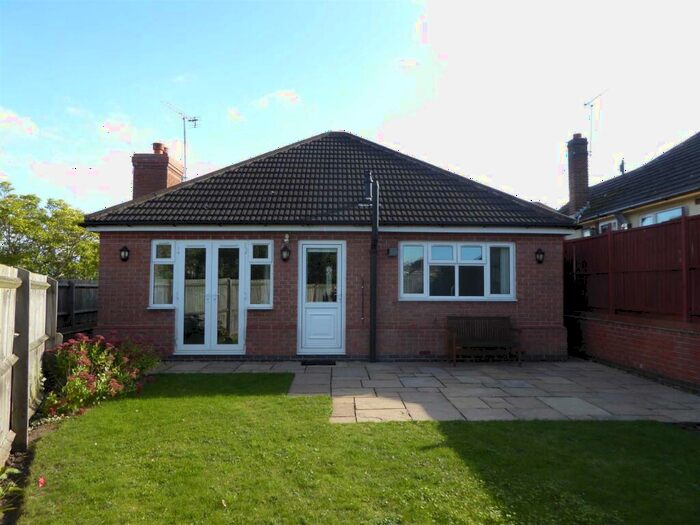 2 Bedroom Bungalow To Rent In Brampton Way, Oadby, LE2