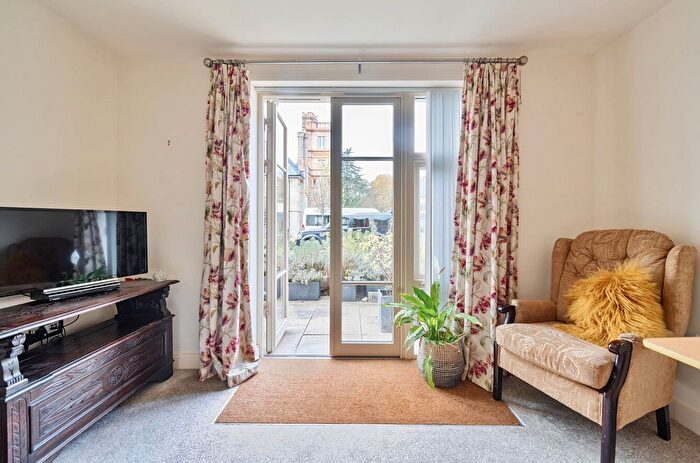 1 Bedroom Property For Sale In Garnier Drive, Bishopstoke Park Retirement Village, SO50
