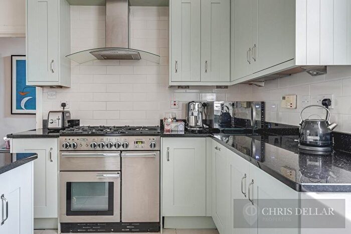 4 Bedroom Town House To Rent In St. Francis Close, Buntingford, SG9
