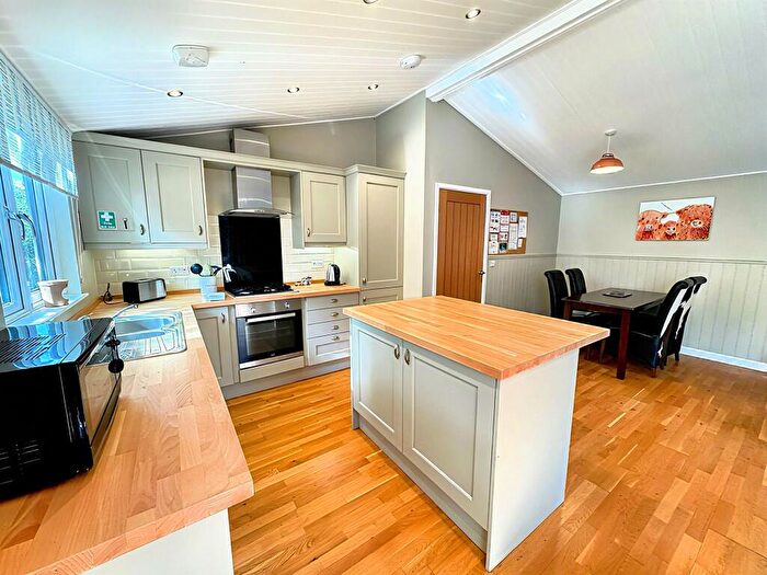 2 Bedroom Lodge To Rent In Golden Cross, Golden Cross Holiday Park Golden Cross, BN27