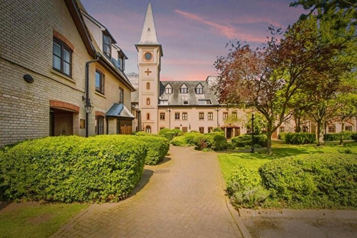 2 Bedroom Flat To Rent In River Meads, St Margarets, SG12