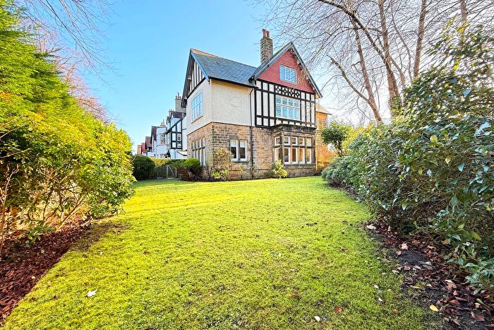 3 Bedroom Flat For Sale In Langcliffe Avenue, Harrogate, HG2