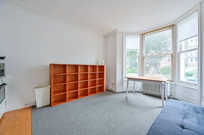 1 Bedroom Flat To Rent In Arbuthnot Road, Telegraph Hill, London, SE14