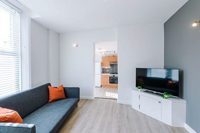 6 Bedroom Terraced House To Rent In Starbeck Avenue, Newcastle, NE2