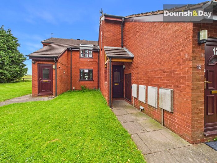 1 Bedroom Flat For Sale In Wentworth Drive, Stafford, ST16
