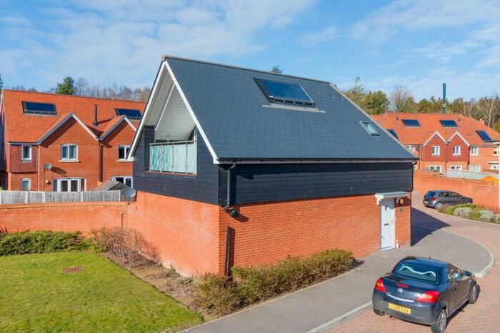 2 Bedroom Coach House To Rent In Bagham Place, Chilham, CT4