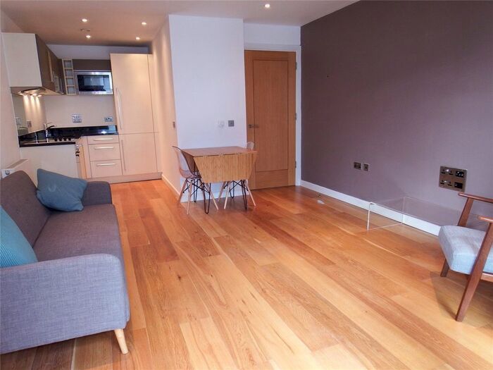 1 Bedroom Flat To Rent In Wharf Approach, Leeds, LS1