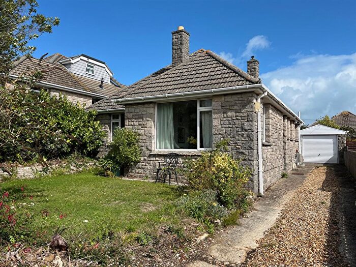2 Bedroom Detached Bungalow For Sale In Bay Crescent, Swanage, BH19