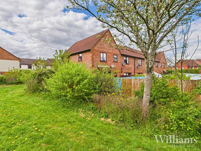 1 Bedroom Cluster House For Sale In Parslow Close, Aylesbury, HP21