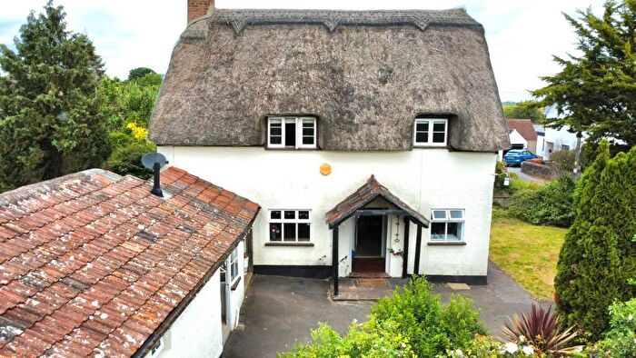 3 Bedroom Detached House For Sale In Cliff Road, North Petherton, Bridgwater, TA6