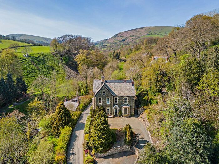 8 Bedroom Detached House For Sale In Waterfall Street, Llanrhaeadr Ym Mochnant, Oswestry, Powys, SY10