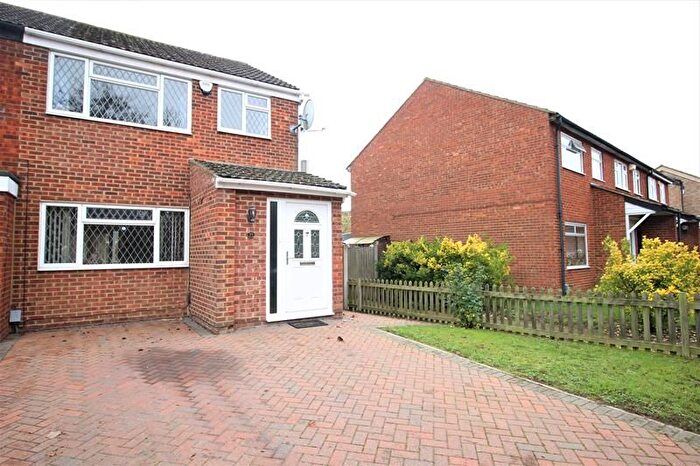 3 Bedroom Semi-Detached House To Rent In Hillgrounds, Kempston, Bedford, MK42