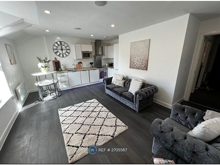 2 Bedroom Flat To Rent In Cathedral Road, Cardiff, CF11