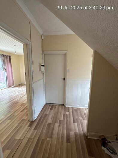 3 Bedroom Detached House To Rent In Stevens Road, Dagenham, RM8